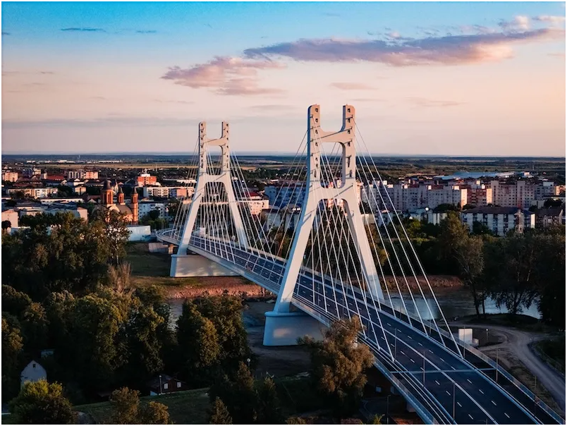 Strabag 罗马尼亚公司在萨图马雷完成了特兰西瓦尼亚大桥的建设(图片由 Strabag/© Mango Fresh and Creative 提供)