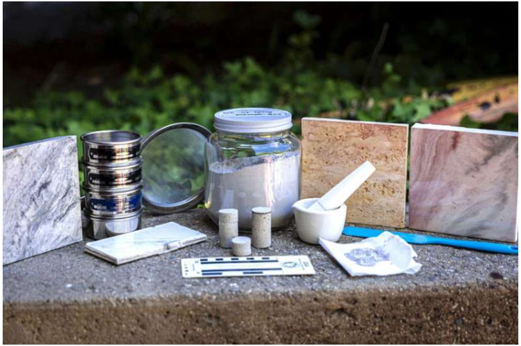 更环保的水泥实践——从熟料罐到实验室制作的砂浆样品,再到受大理石和石灰华启发的水泥地貌纹理。图片来源:Jacob Long | 样品:Chengyao Liang | 地貌纹理:Mia Maria Pique