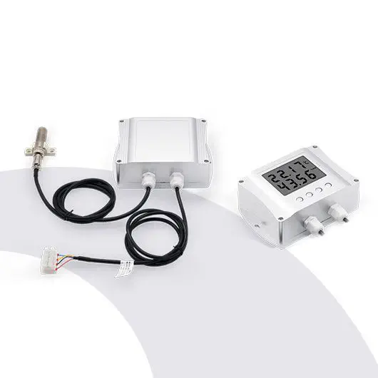 Humidity and Temperature Sensor with An External Probe for Agriculture