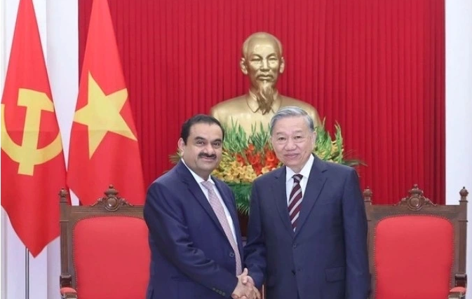 苏林书记欢迎印度阿达尼集团创始人兼董事长高塔姆·阿达尼一行