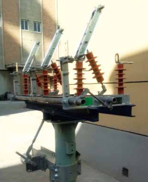 GW1-12/24双柱垂直开启式高压交流隔离开关