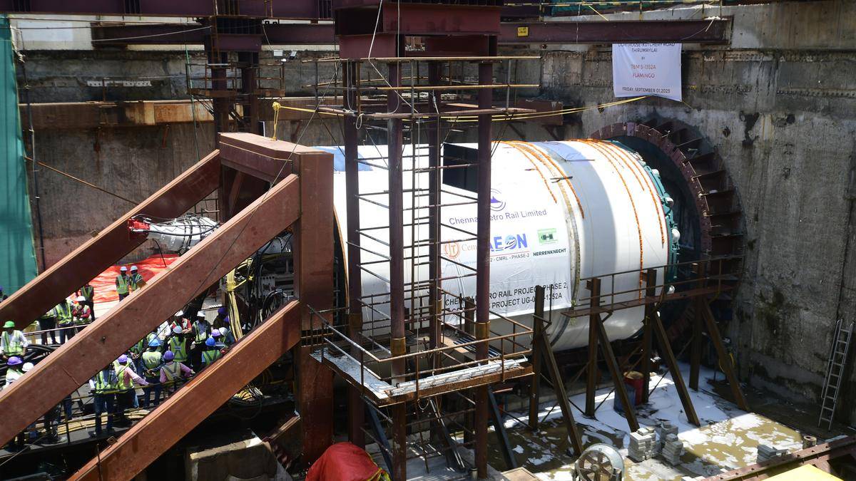 两台隧道掘进机&ldquo;火烈鸟&rdquo;和&ldquo;雄鹰&rdquo;近两年前从灯塔站开始掘进，预计不久后将抵达蒂鲁马伊莱地铁二期站。资料图 | 图片来源：《印度报》