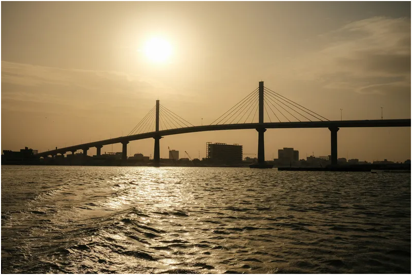 耗资 170 亿美元的大型项目正在推进中,该项目旨在通过公路和铁路连接伊拉克南部和土耳其北部——图片由 © Mohammed Abbas| Dreamstime.com 提供