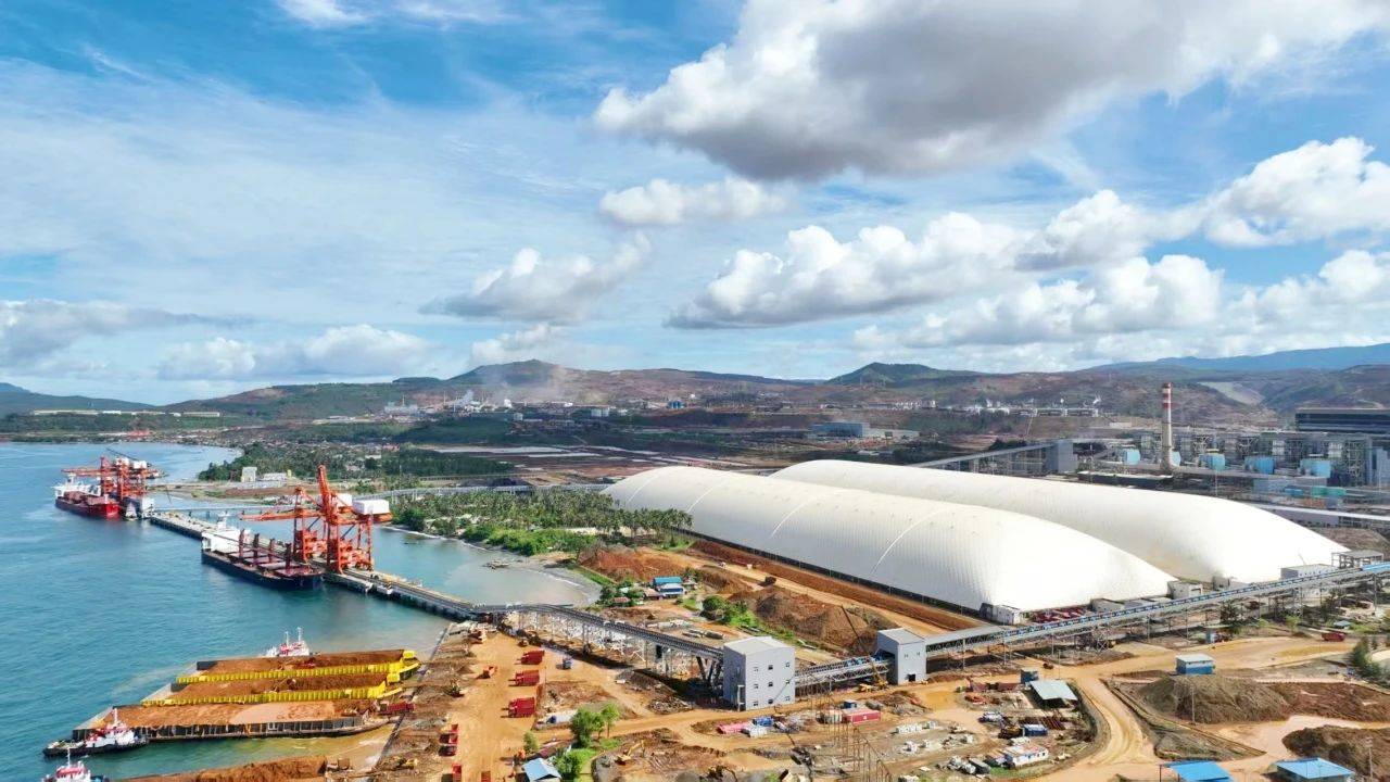 Fully Enclosed Air-supported Membrane Warehouse