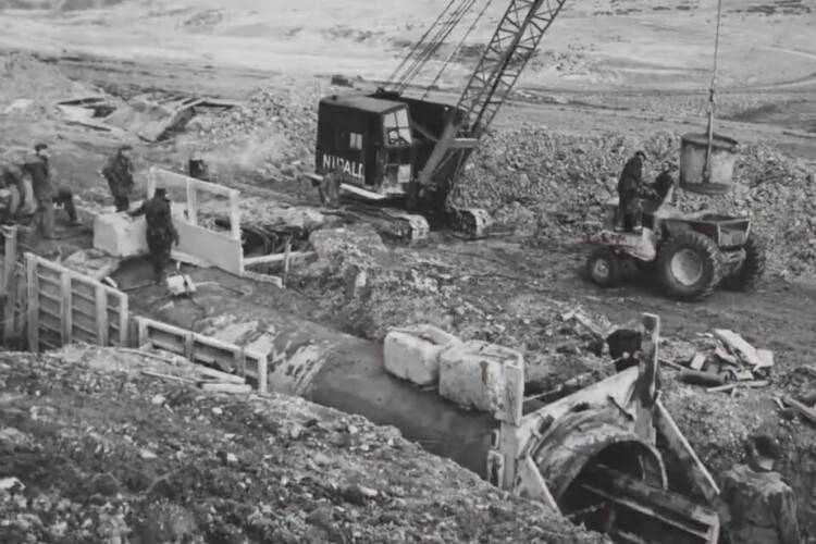 霍斯沃特渡槽建于 20 世纪 50 年代初