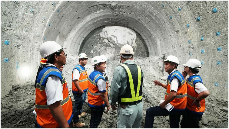 照片由公共工程和公路部提供