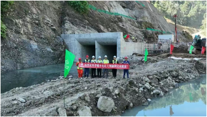 ▲项目顺利截流