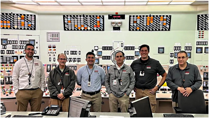值班的 Palisades 控制室操作团队(图片:Holtec)
