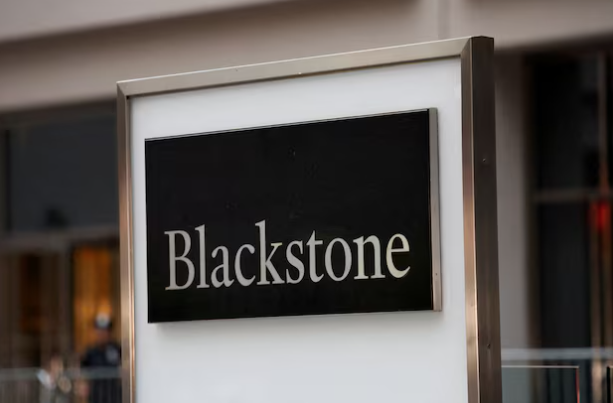 2025 年 7 月 29 日，美国纽约市曼哈顿，黑石集团标识。
