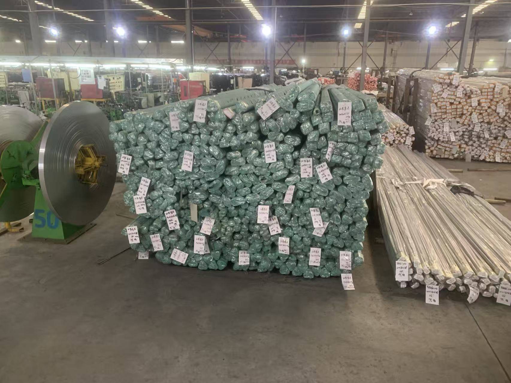 304不锈钢管，304不锈钢无缝管，304不锈钢光亮管，304不锈钢异型管