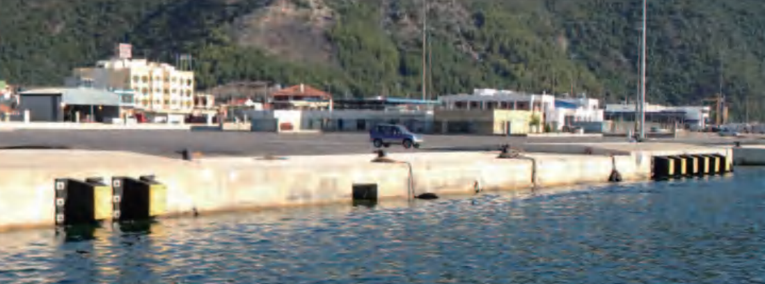 Guarda-margem arqueado