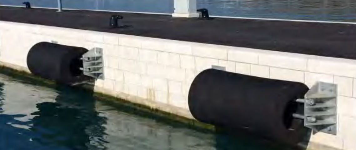 Guarda-margem cilíndrico