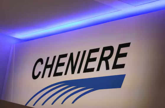 2023年7月12日,加拿大不列颠哥伦比亚省温哥华举行的LNG 2023能源贸易展上,休斯顿液化天然气公司Cheniere的标识。