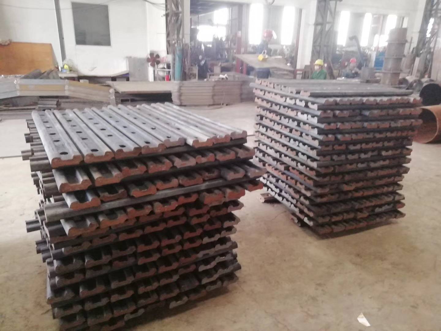 Plaques de connexion de rails