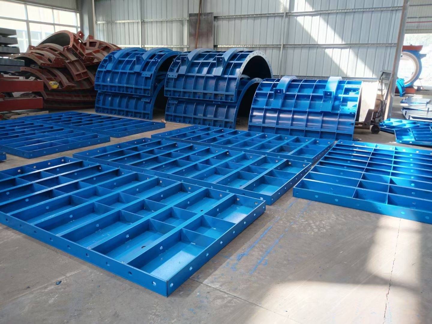 Gabarits en acier combinés