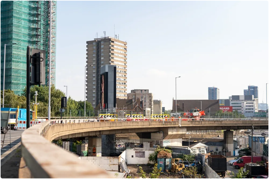 英国首都伦敦 A40 西路连接线关键路段的工程已经完工 - 图片由 Costain 提供