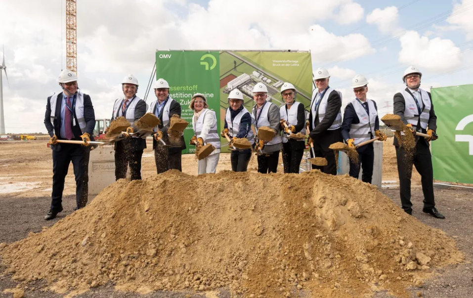 140兆瓦项目的奠基仪式。