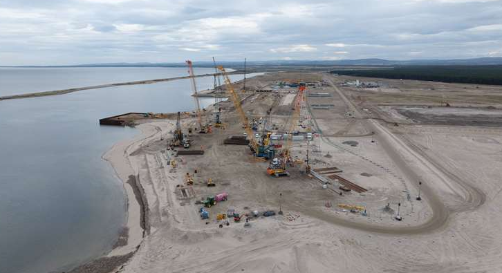 阿德赛尔是中国能源巨头首选的投资方，将向英国最大的风力涡轮机工厂投资15亿英镑。