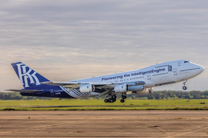 Pearl 10X 的飞行测试是在劳斯莱斯现已退役的 747-200 试验台上进行的