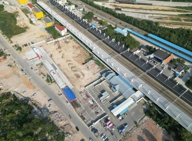 红安站施工现场。