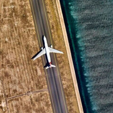 该示范工厂目前正在建设中，预计从 2027 年第四季度开始每年生产 2500 吨电子燃料。