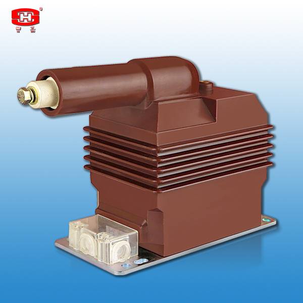 Трансформатор напряжения 10 кВ с предохранителем