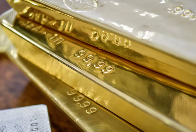 2016年9月30日,哈萨克斯坦阿拉木图,哈萨克斯坦国家银行金库里的金条。