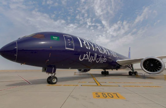 利雅得航空波音 787-9