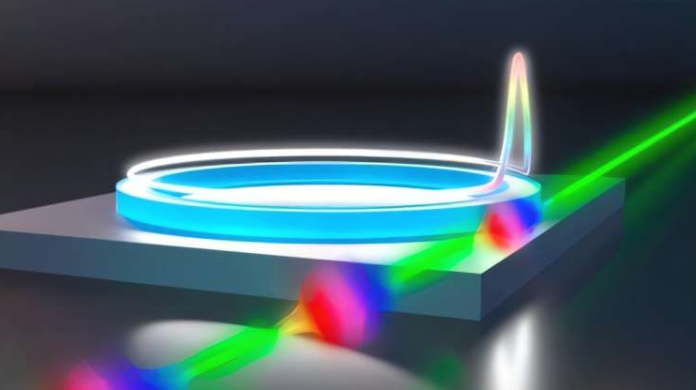 研究人员回顾了电子显微镜中电子-光子相互作用的最新进展,这些进展推动了非线性集成光子学和电子显微镜技术的发展。