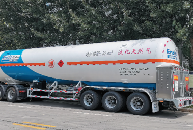 LNG Road Tanker