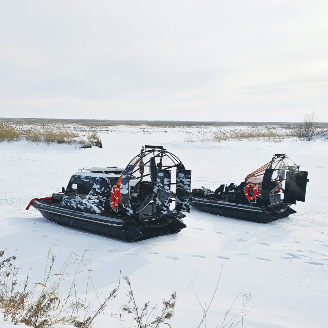 复合材质空气动力浅水冰雪两栖艇