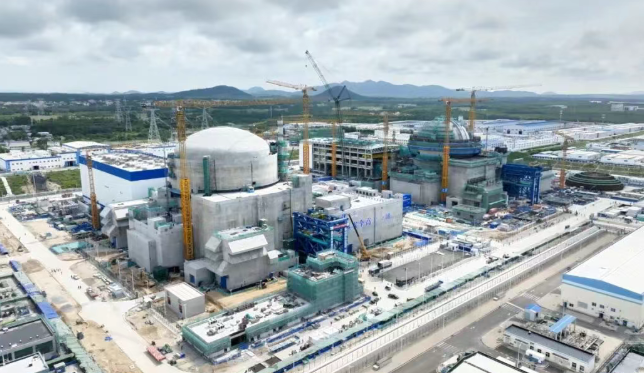 我国“十四五”时期开工建设的首个核电项目——华能昌江核电二期项目建设现场。