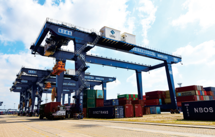 Grúa Pórtico para Contenedores sobre Rieles