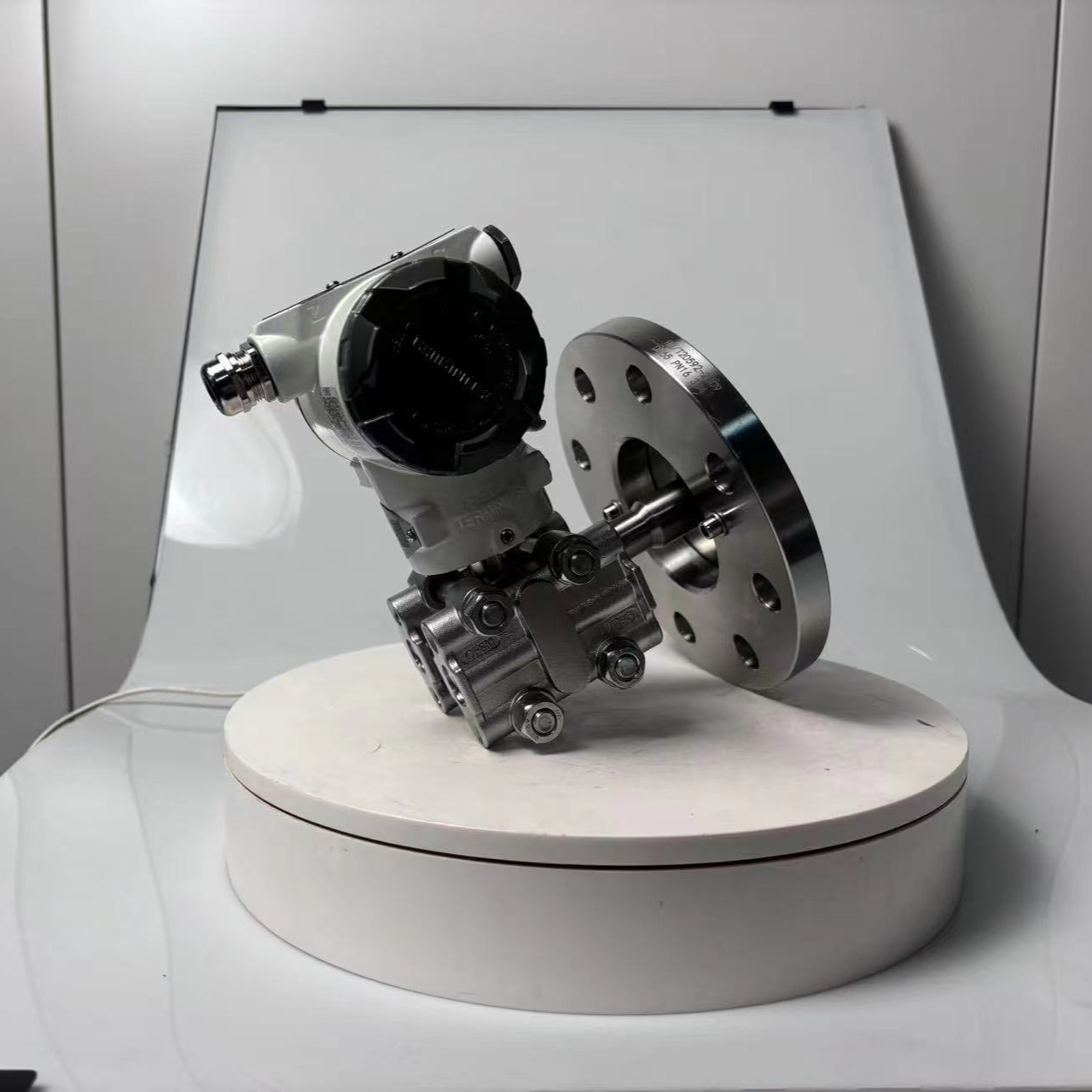 隔膜压力变送器