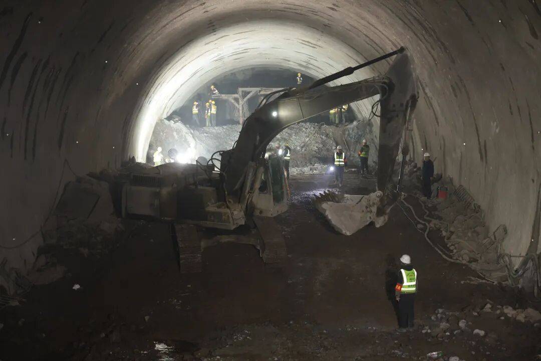 隧道工程施工建设