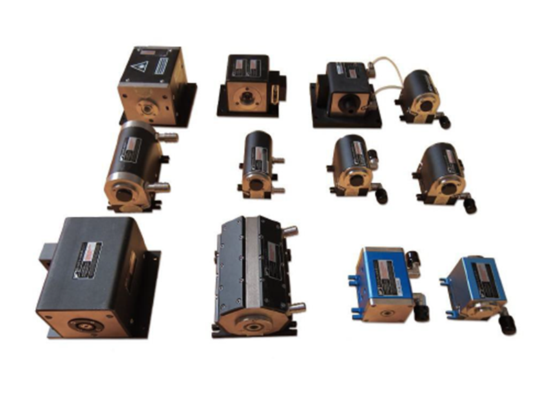 连续半导体侧面泵浦激光模块及其电源