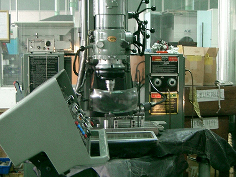 美国摩尔坐标磨床