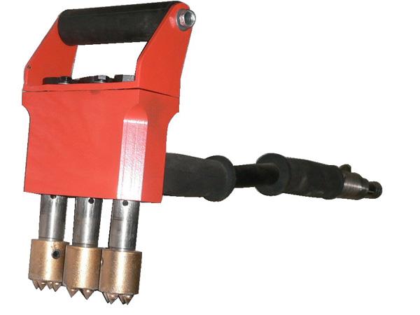 ZM-3A型手持式三头凿毛机