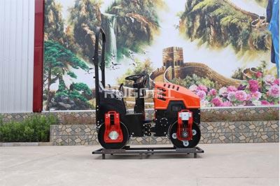 880小型座驾压路机（橘红色）