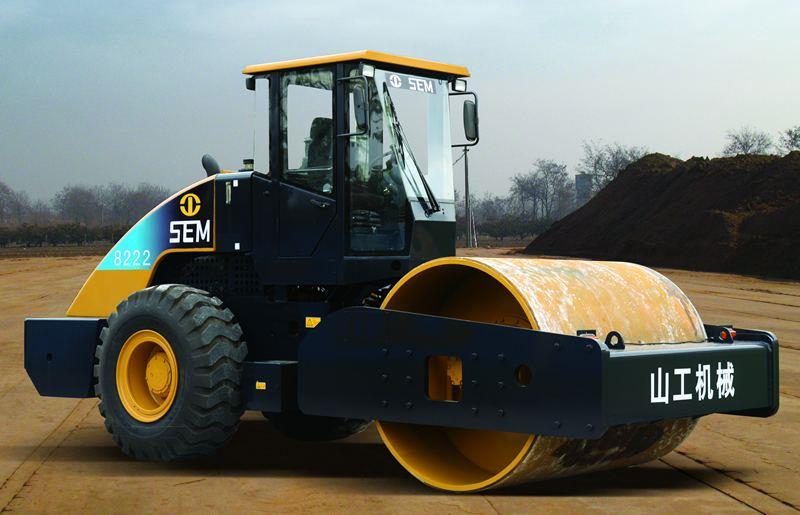 SEM8222压路机