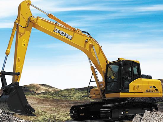 中型挖掘机