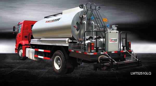 标准型沥青洒布车