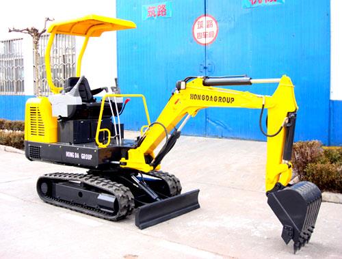 小型挖掘机