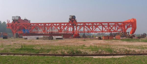 SPJ900/32箱梁架桥机