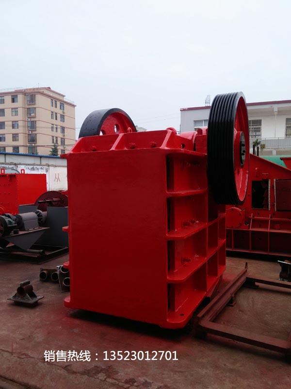 铸钢鄂破机