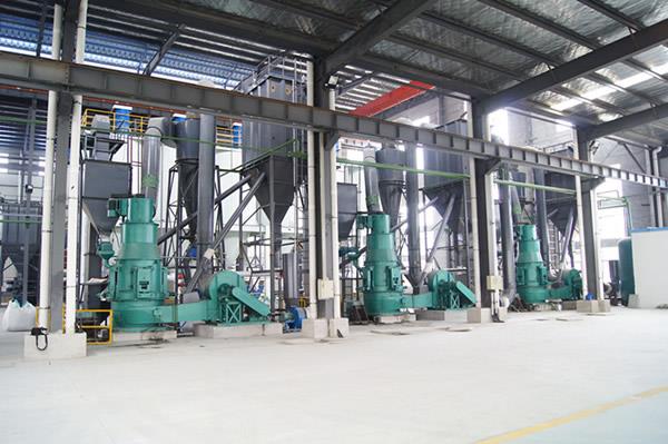 YMP1250B-2型拉杆式超细磨粉机（液压加压）