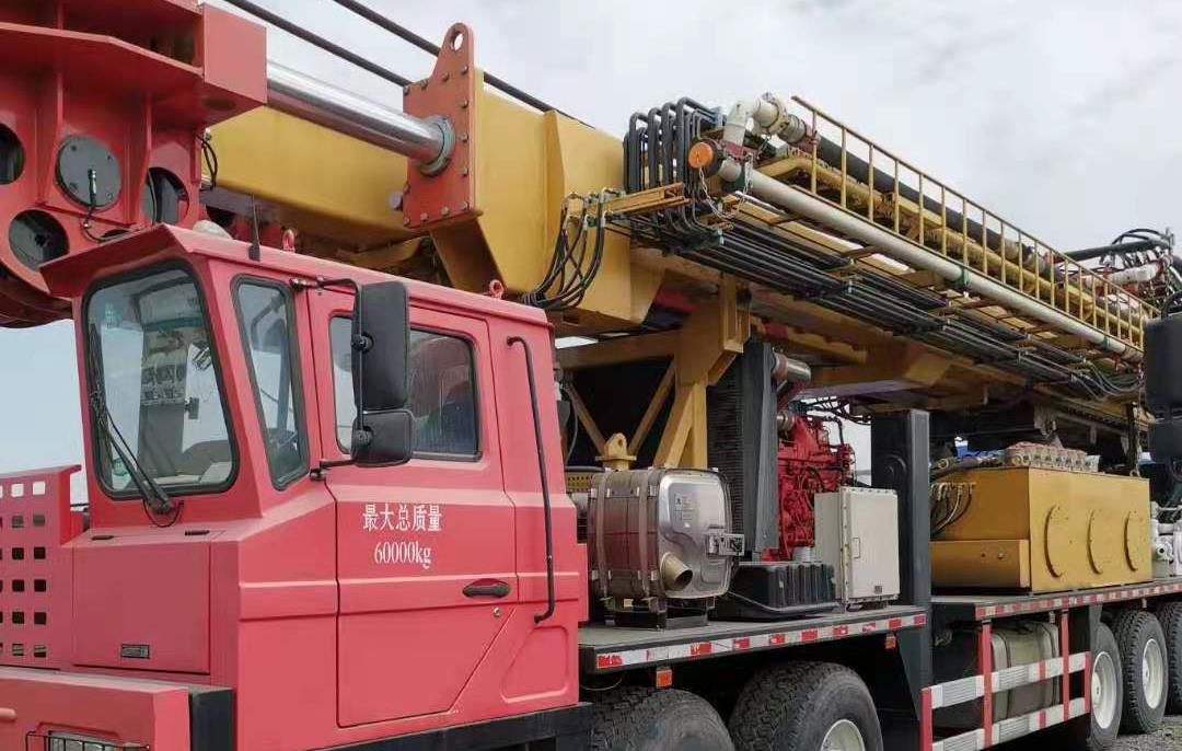 UH5 多功能车载钻机