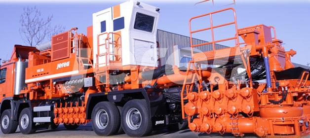 HSC38闭式混砂车