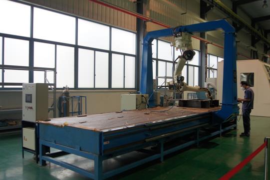 倒挂式龙门弧焊机器人