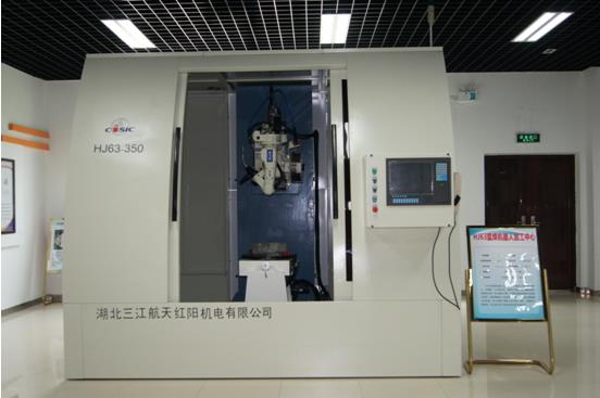 侧挂式弧焊机器人